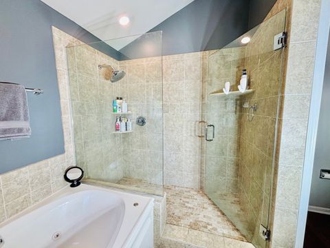 Tiny photo for 802 Autumn Hill, West Dundee, IL 60118 (MLS # 12633884)