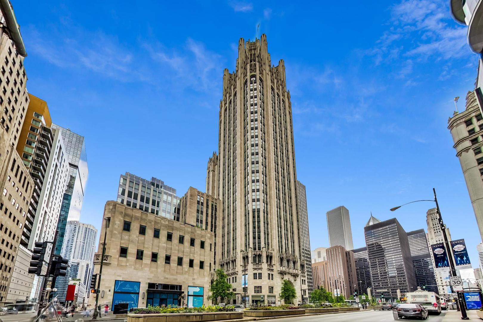 435 N Michigan Avenue 1105