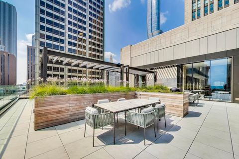 Tiny photo for 435 N Michigan Avenue #1105, Chicago, IL 60611 (MLS # 12416159)