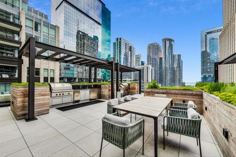 Tiny photo for 435 N Michigan Avenue #1105, Chicago, IL 60611 (MLS # 12416159)