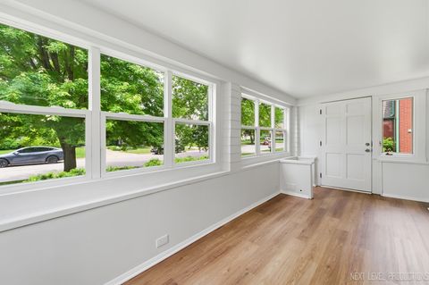 Tiny photo for 216 S Commonwealth Avenue, Aurora, IL 60506 (MLS # 12655993)