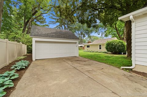 Tiny photo for 216 S Commonwealth Avenue, Aurora, IL 60506 (MLS # 12655993)
