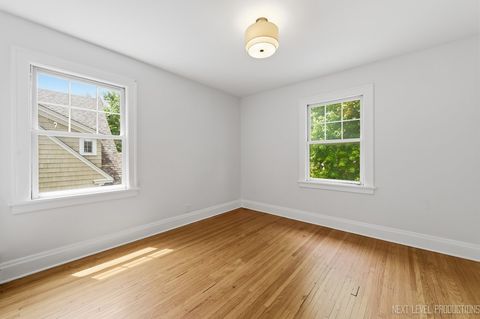 Tiny photo for 216 S Commonwealth Avenue, Aurora, IL 60506 (MLS # 12655993)