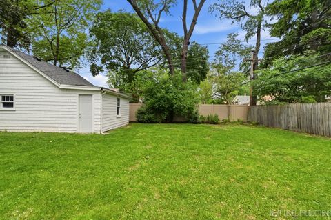 Tiny photo for 216 S Commonwealth Avenue, Aurora, IL 60506 (MLS # 12655993)