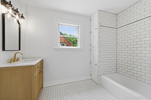 Tiny photo for 216 S Commonwealth Avenue, Aurora, IL 60506 (MLS # 12655993)