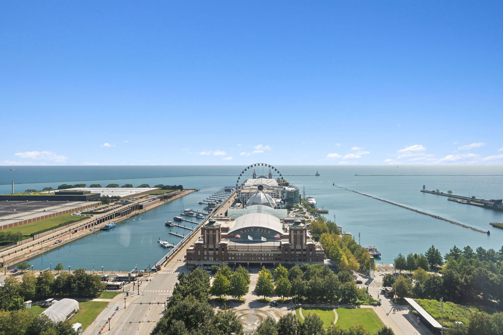 505 N Lake Shore Drive 2206-2207
