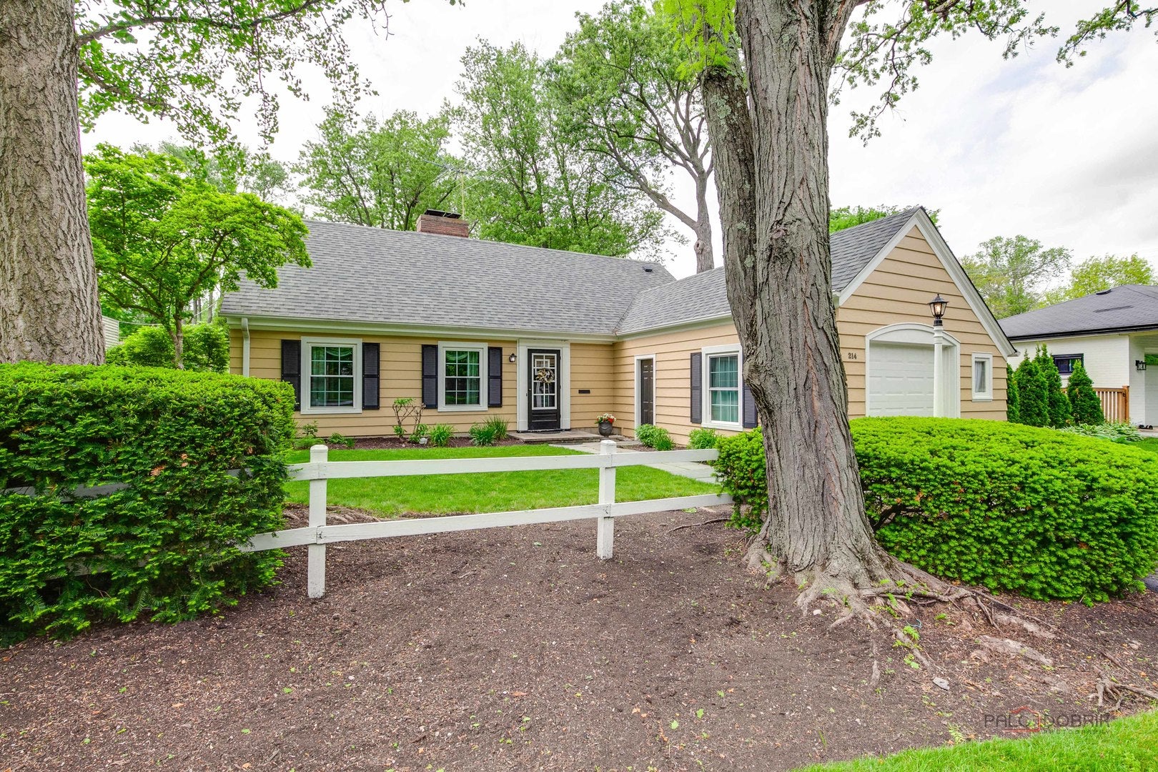 214 Washington Circle