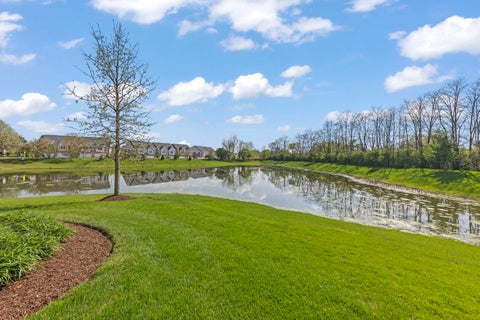 Tiny photo for 32601 Fowler Circle #32601, Warrenville, IL 60555 (MLS # 12735111)