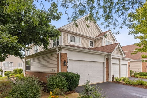 Photo of 32601 Fowler Circle #32601, Warrenville, IL 60555 (MLS # 12735111)