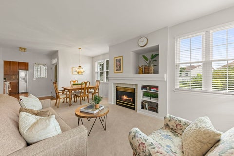 Tiny photo for 32601 Fowler Circle #32601, Warrenville, IL 60555 (MLS # 12735111)