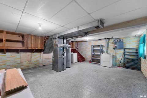 Tiny photo for 5335 DAVIE Street, Davenport, IA 52806 (MLS # QC4270059)