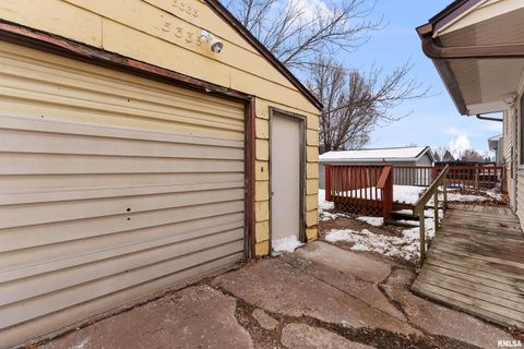 Tiny photo for 5335 DAVIE Street, Davenport, IA 52806 (MLS # QC4270059)