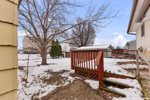 Tiny photo for 5335 DAVIE Street, Davenport, IA 52806 (MLS # QC4270059)
