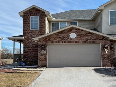 Photo of 997 Regent Drive, Matteson, IL 60443 (MLS # 12313592)
