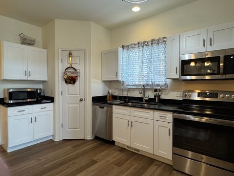 Tiny photo for 997 Regent Drive, Matteson, IL 60443 (MLS # 12313592)