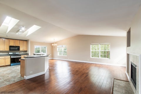 Tiny photo for 1582 Matthew Drive #1582, Algonquin, IL 60102 (MLS # 12787047)