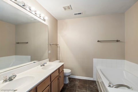 Tiny photo for 1582 Matthew Drive #1582, Algonquin, IL 60102 (MLS # 12787047)