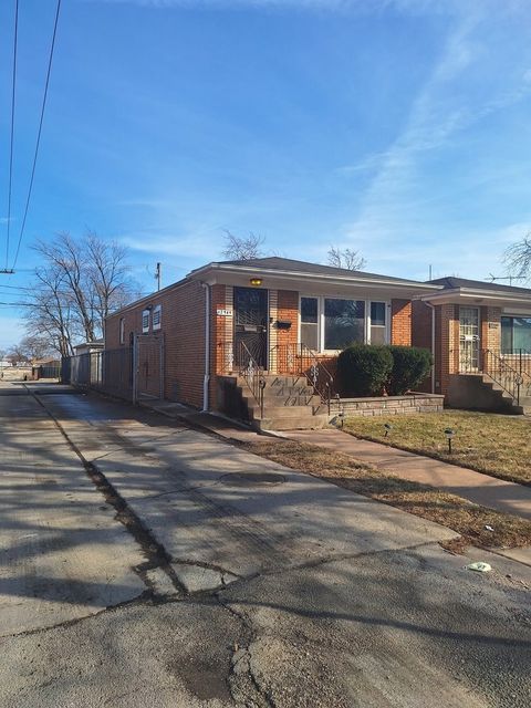 Tiny photo for 12549 S Michigan Avenue, Chicago, IL 60628 (MLS # 12570200)