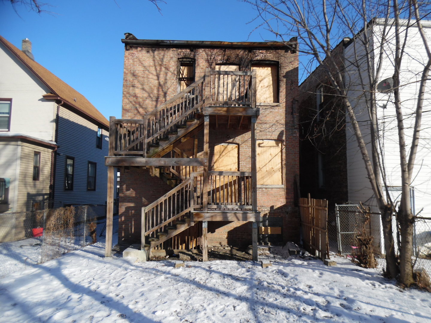 5027 W Huron Street