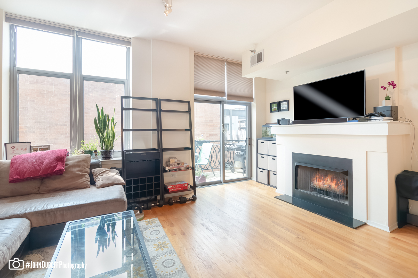 1201 W Adams Street 809