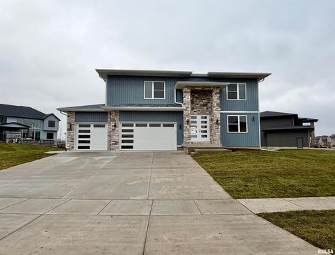 Tiny photo for 6589 BLACKBIRD Lane, Bettendorf, IA 52722 (MLS # QC4266395)