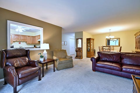 Tiny photo for 1321 S Finley Road #422, Lombard, IL 60148 (MLS # 12718939)