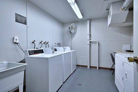 Tiny photo for 1321 S Finley Road #422, Lombard, IL 60148 (MLS # 12718939)