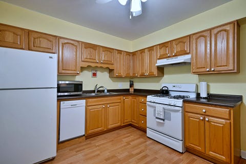 Tiny photo for 1321 S Finley Road #422, Lombard, IL 60148 (MLS # 12718939)