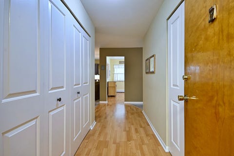 Tiny photo for 1321 S Finley Road #422, Lombard, IL 60148 (MLS # 12718939)