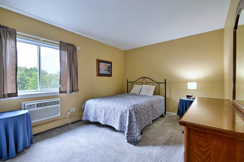 Tiny photo for 1321 S Finley Road #422, Lombard, IL 60148 (MLS # 12718939)