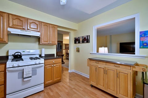 Tiny photo for 1321 S Finley Road #422, Lombard, IL 60148 (MLS # 12718939)