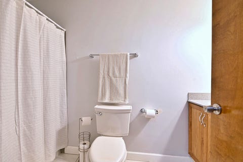 Tiny photo for 1321 S Finley Road #422, Lombard, IL 60148 (MLS # 12718939)