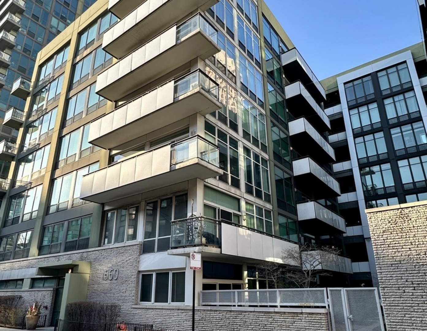 660 W WAYMAN Street 507