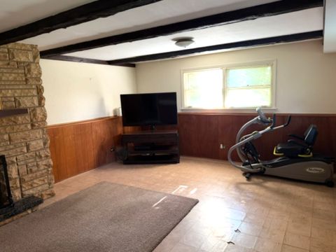 Tiny photo for 5 Mohawk Court, Buffalo Grove, IL 60089 (MLS # 12656614)