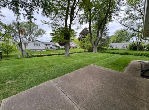 Tiny photo for 5 Mohawk Court, Buffalo Grove, IL 60089 (MLS # 12656614)