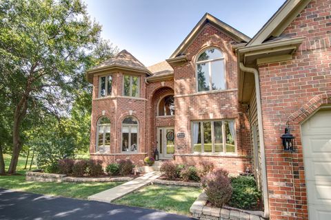 Tiny photo for 36 E Lexington Circle, Yorkville, IL 60560 (MLS # 12475797)