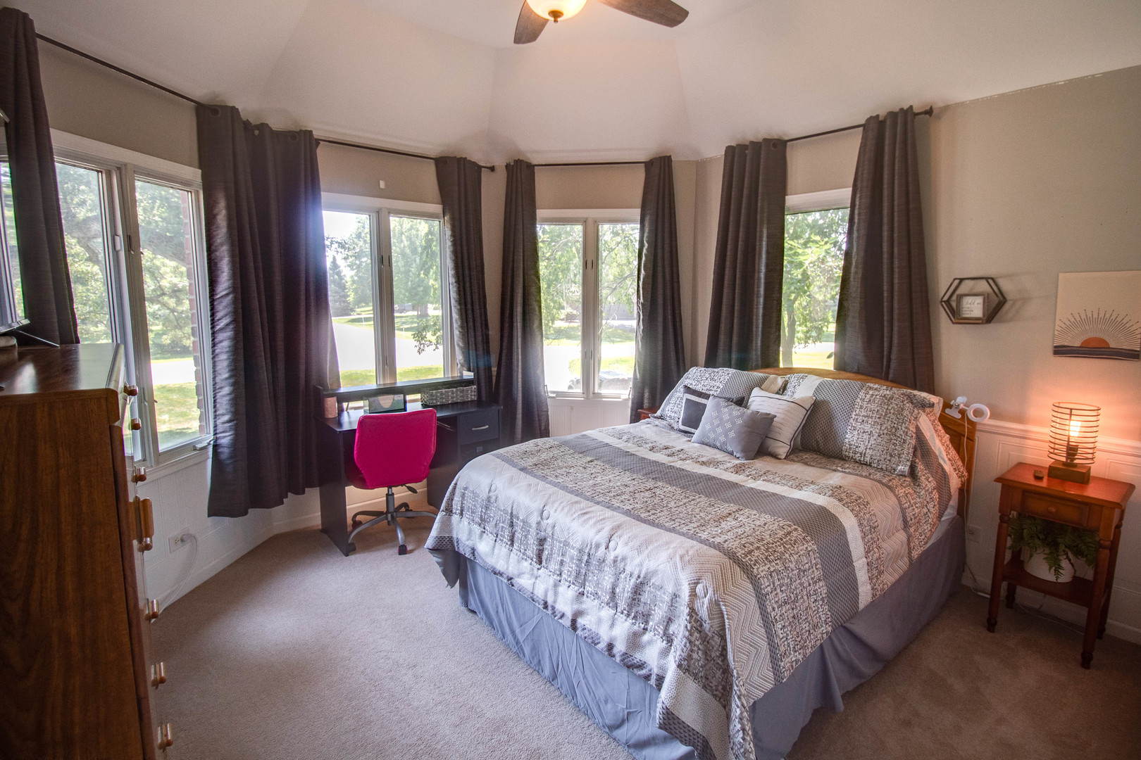 Yorkville, Illinois 60560, United States, 5 Bedrooms Bedrooms, ,4 BathroomsBathrooms,Residential,Contingent,216373