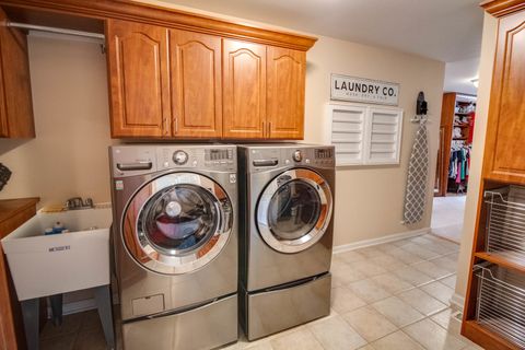Tiny photo for 36 E Lexington Circle, Yorkville, IL 60560 (MLS # 12475797)