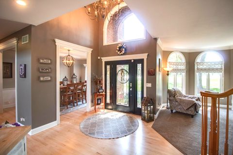 Tiny photo for 36 E Lexington Circle, Yorkville, IL 60560 (MLS # 12475797)