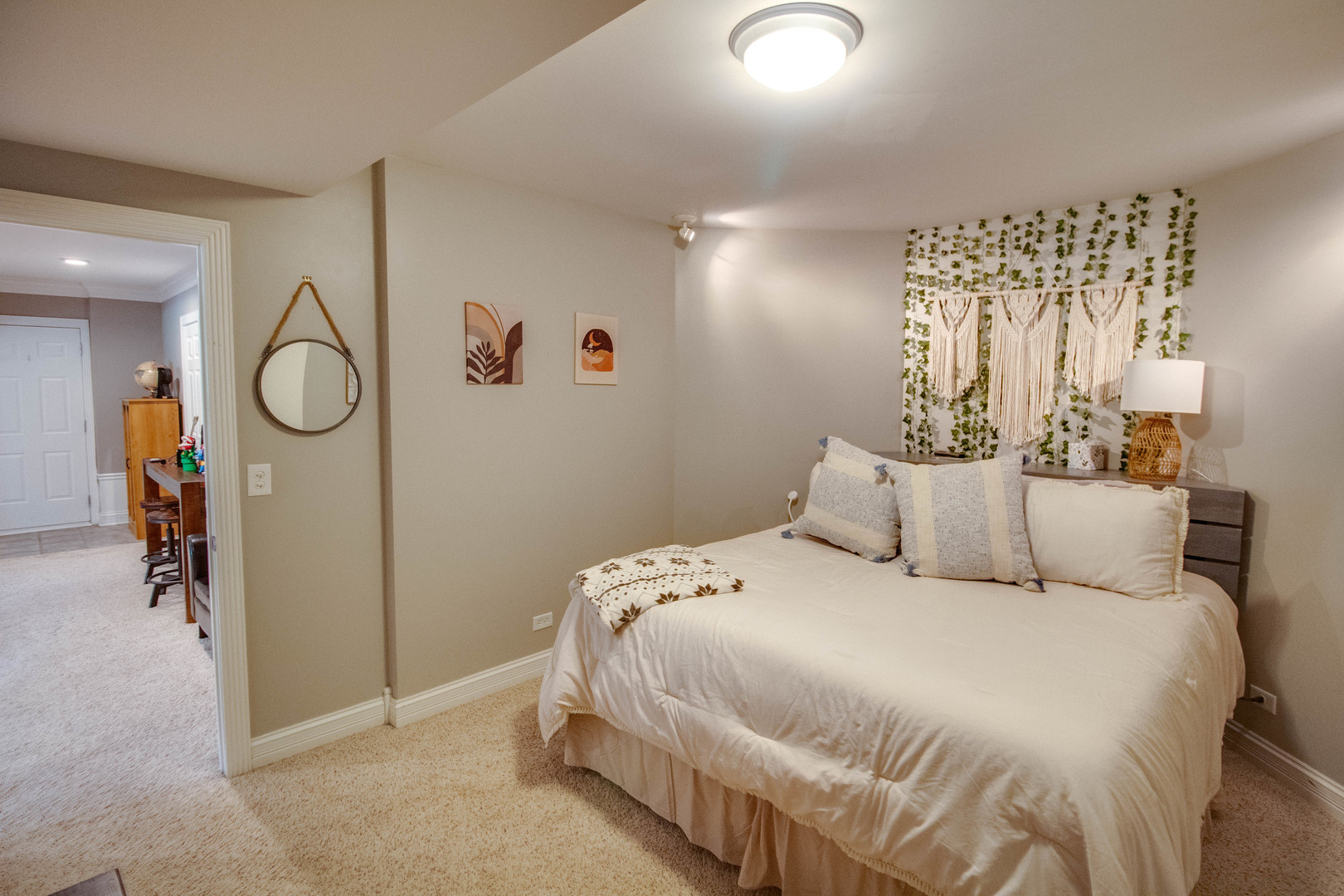 Yorkville, Illinois 60560, United States, 5 Bedrooms Bedrooms, ,4 BathroomsBathrooms,Residential,Contingent,216373