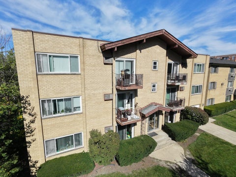 1354 E Washington Street Unit 102, Des Plaines, IL 60016 - #: 12779903