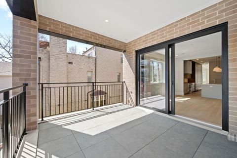 Tiny photo for 1302 W Newport Avenue #2, Chicago, IL 60657 (MLS # 12622113)