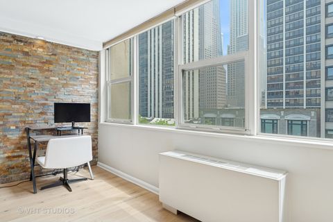 Tiny photo for 40 E Cedar Street #8CD, Chicago, IL 60611 (MLS # 12462131)