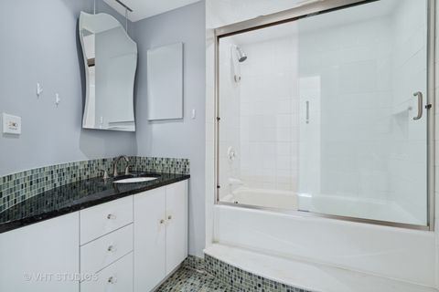 Tiny photo for 40 E Cedar Street #8CD, Chicago, IL 60611 (MLS # 12462131)