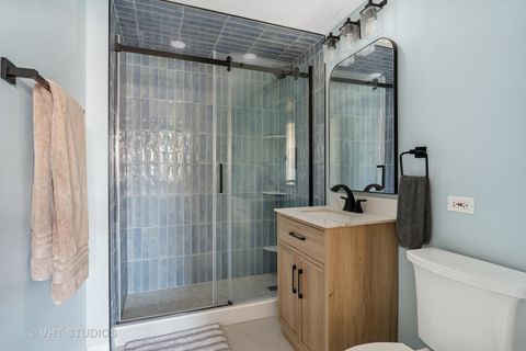 Tiny photo for 40 E Cedar Street #8CD, Chicago, IL 60611 (MLS # 12462131)