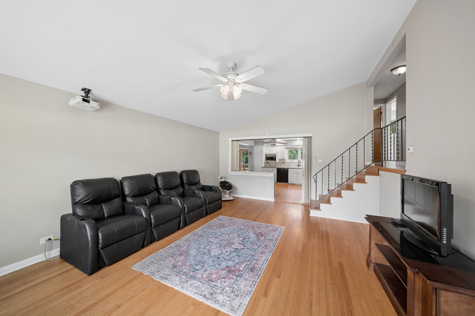 17W320 Scheel Drive