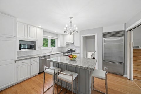 Tiny photo for 17W320 Scheel Drive, Willowbrook, IL 60527 (MLS # 12718357)