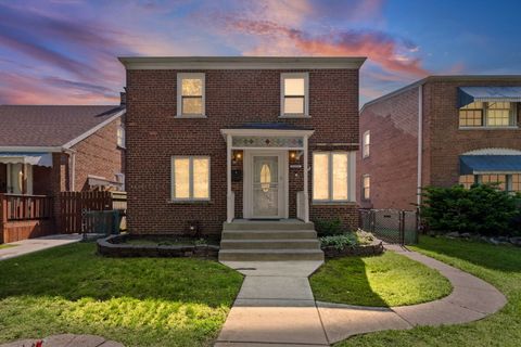 Photo of 11035 S Avenue E Ave, Chicago, IL 60617 (MLS # 12659124)
