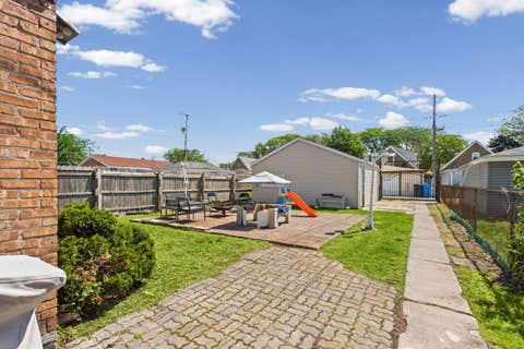 Tiny photo for 11035 S Avenue E Ave, Chicago, IL 60617 (MLS # 12659124)