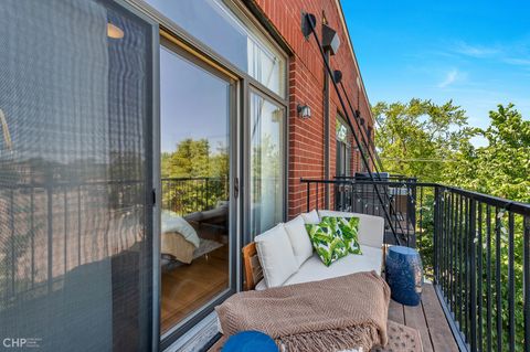 Tiny photo for 2934 W Montrose Avenue #303, Chicago, IL 60618 (MLS # 12631666)